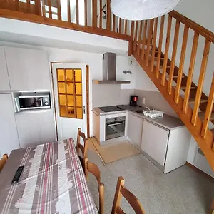https://chalets-vernettes.hotels-rhonealpes.com